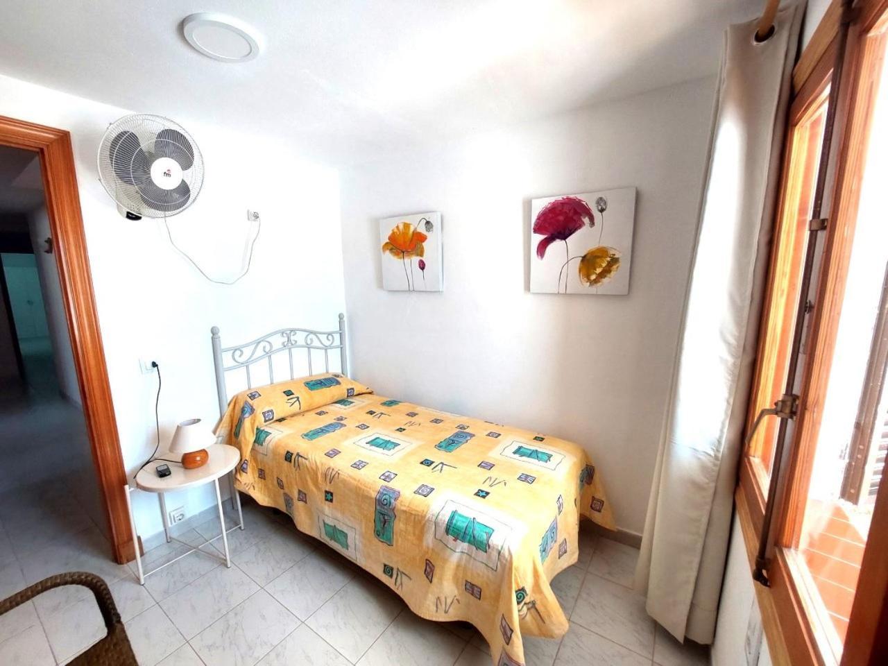 Villa Ponent Son Bou Luaran gambar