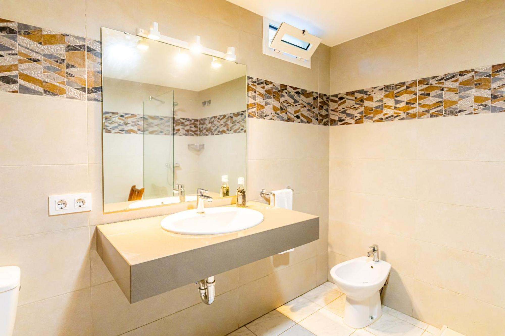 Villa Ponent Son Bou Luaran gambar
