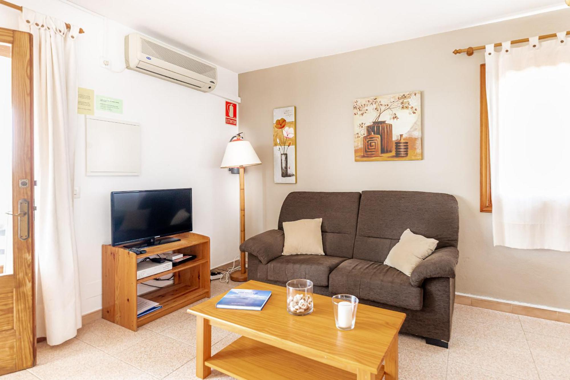 Villa Ponent Son Bou Luaran gambar