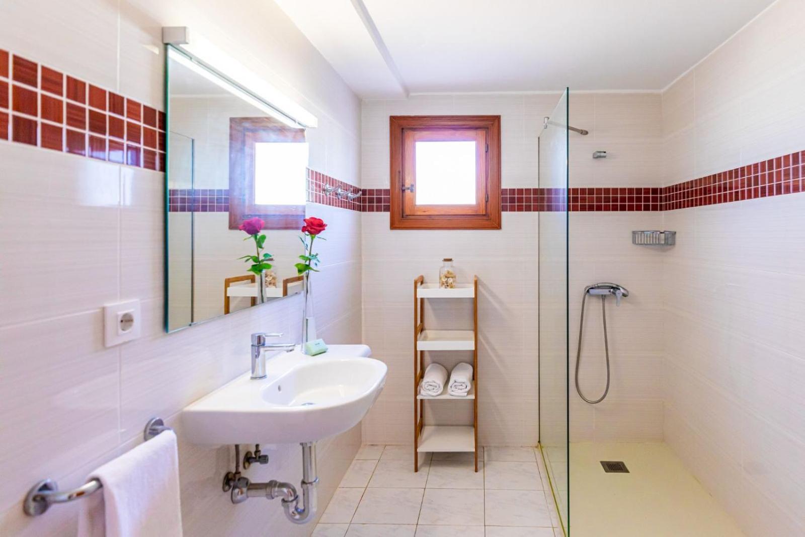 Villa Ponent Son Bou Luaran gambar